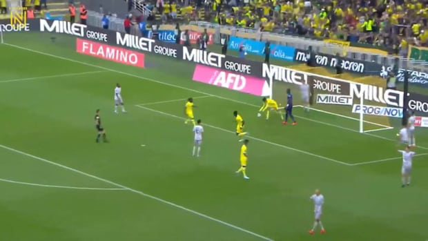 Mostafa Mohamed's equaliser vs Clermont